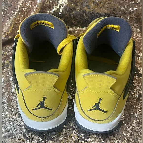 Black Friday only price 🖤 Jordan retro 4 lightening Yellow big Kids Sneakers sz6 - Picture 7 of 14